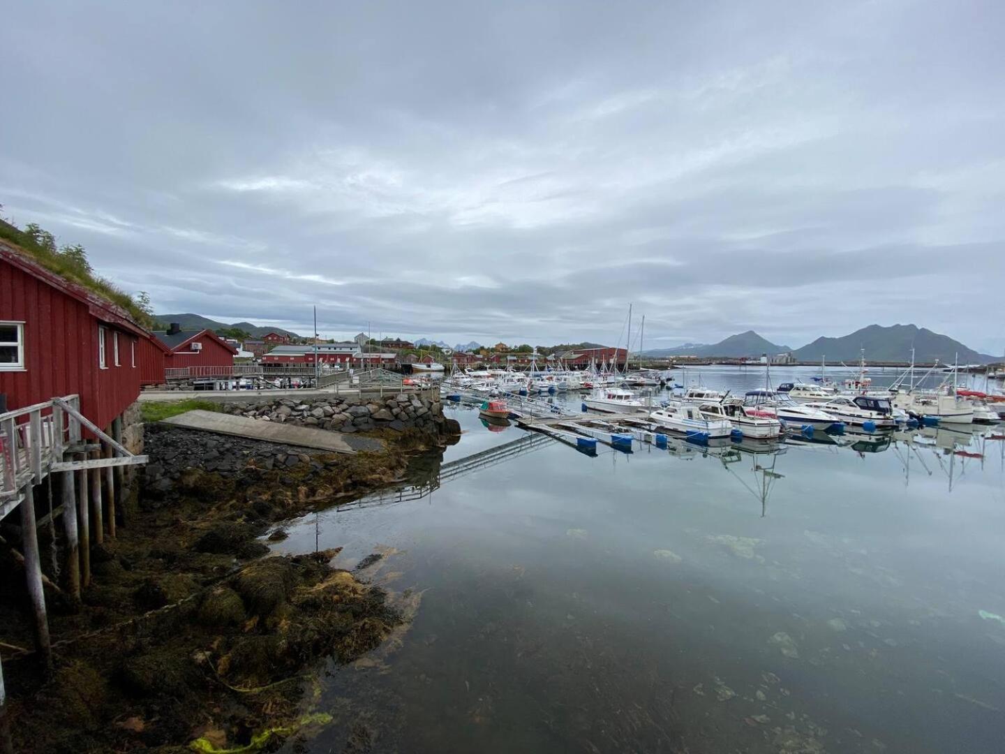 Real Fisherman'S Cabins In Ballstad, Lofoten Extérieur photo