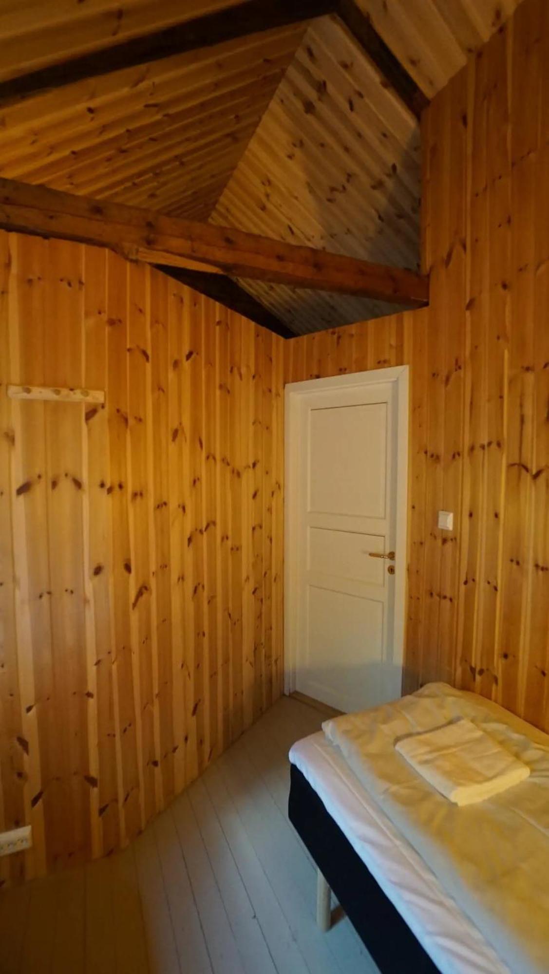 Real Fisherman'S Cabins In Ballstad, Lofoten Chambre photo